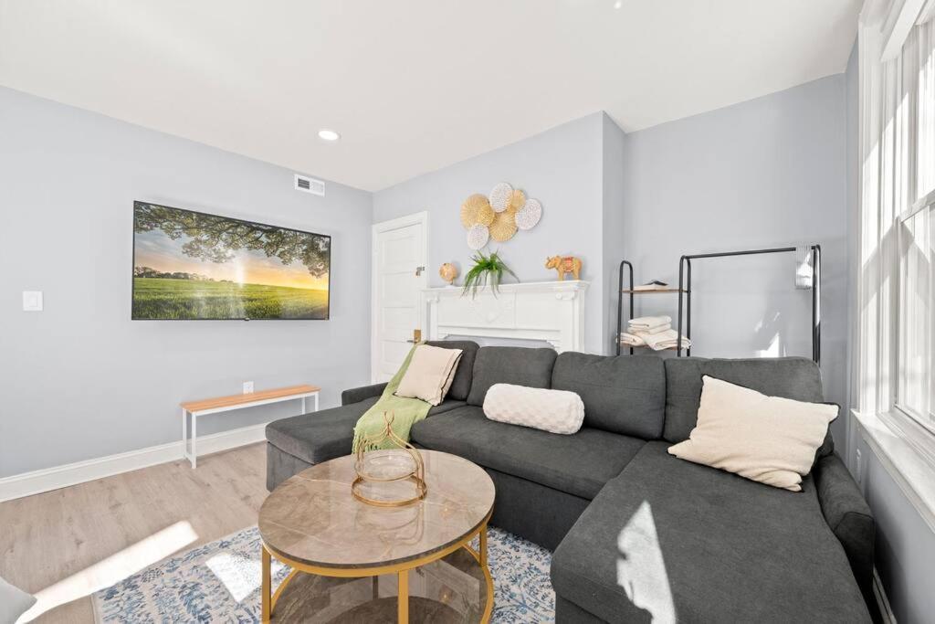 New! Cozy Apt In Center City! فيلادلفيا المظهر الخارجي الصورة